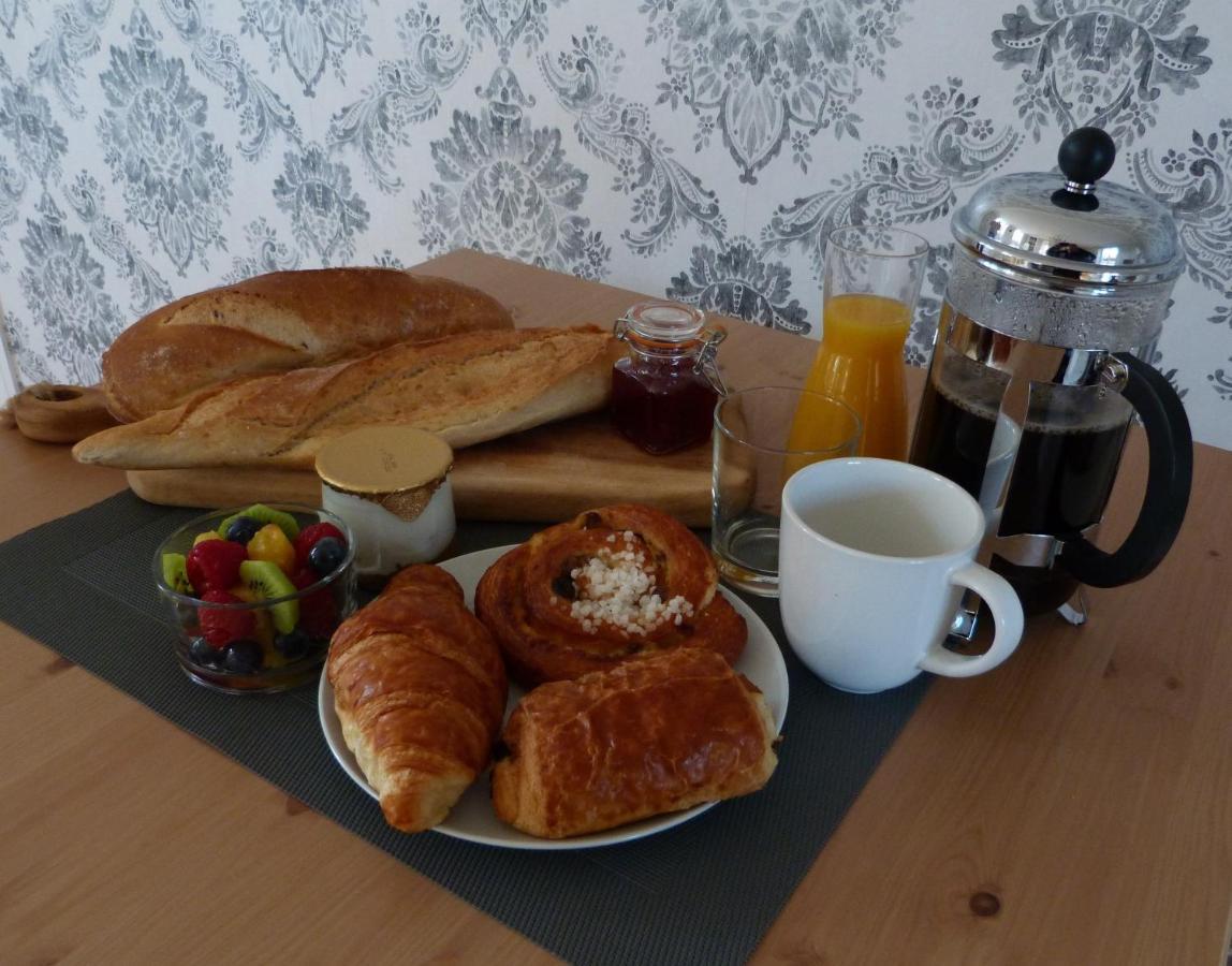 Bed and Breakfast Logis De L'Arceau Celles  Esterno foto