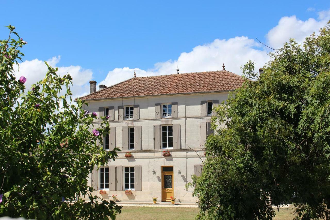 Bed and Breakfast Logis De L'Arceau Celles  Esterno foto